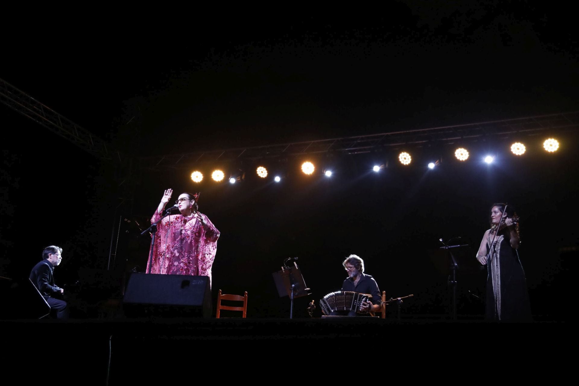 Martirio deslumbra en el festival Música al Castell de Dénia