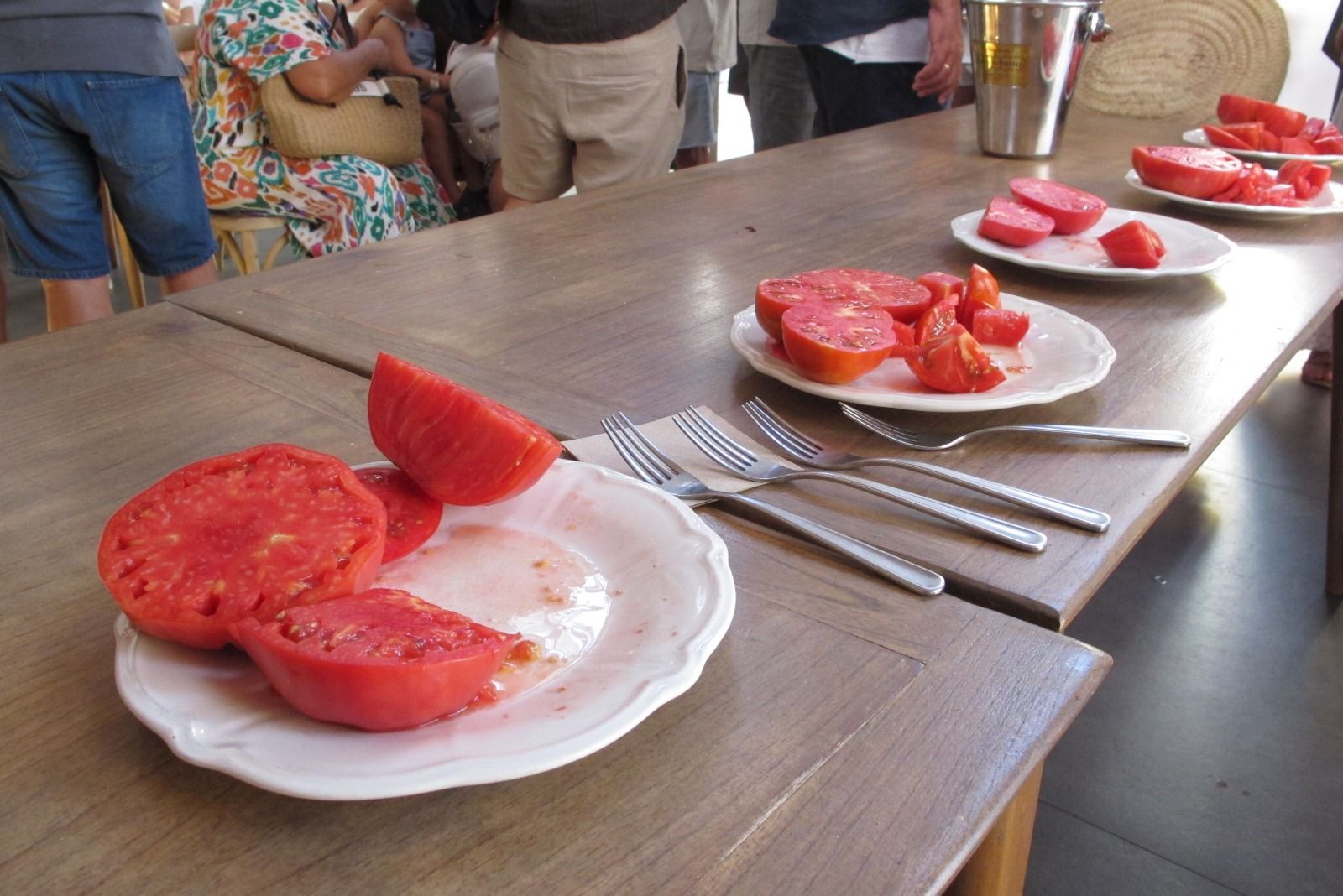 La Marina Alta rinde culto al agricultor local eligiendo su mejor tomate