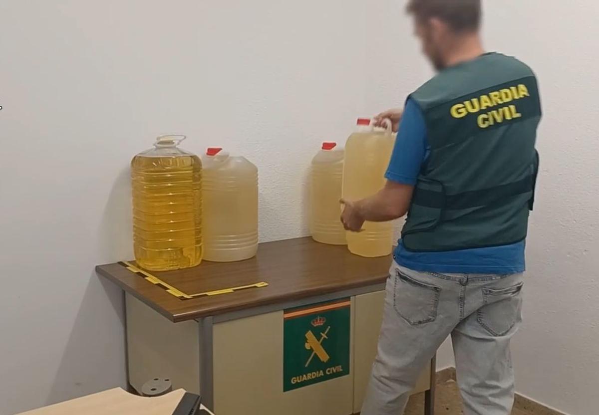 Estafa en Alicante: un traidor, aceite en el mercado negro y un desfalco de 70.000 euros