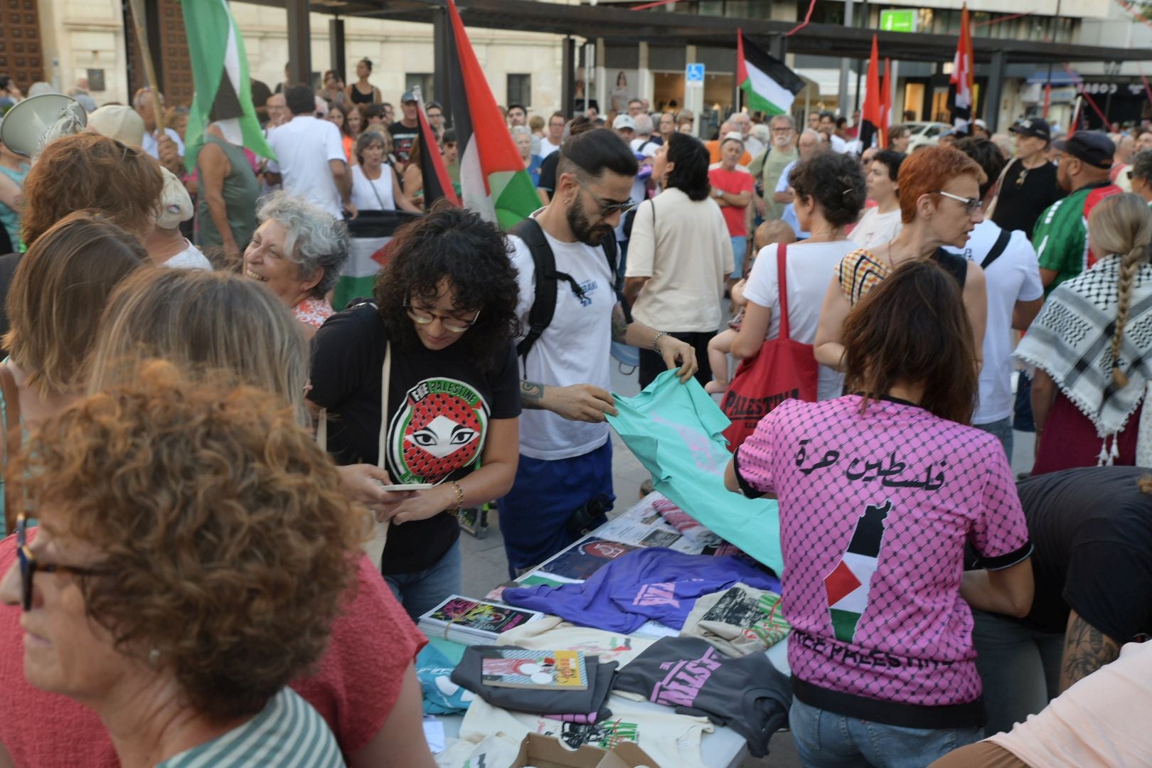 Cacerolada en Alicante para pedir el fin del holocausto en Gaza