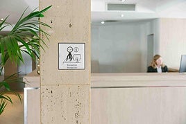 Cartel con pictogramas