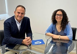 La dra. María Jesús Cano a la derecha de la imagen.