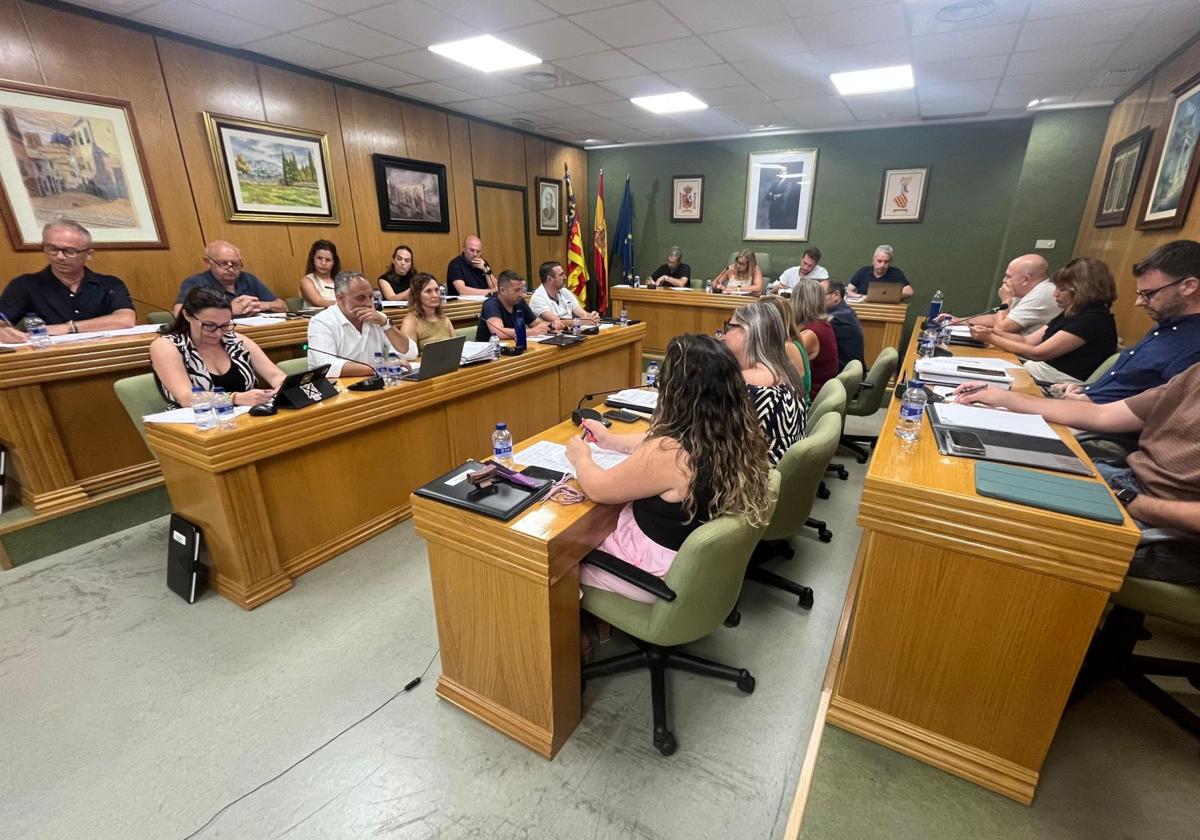 Council meeting where the new RPT was approved, improving conditions for over 200 civil servants.