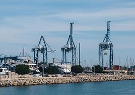 Grúas del puerto de Alicante.