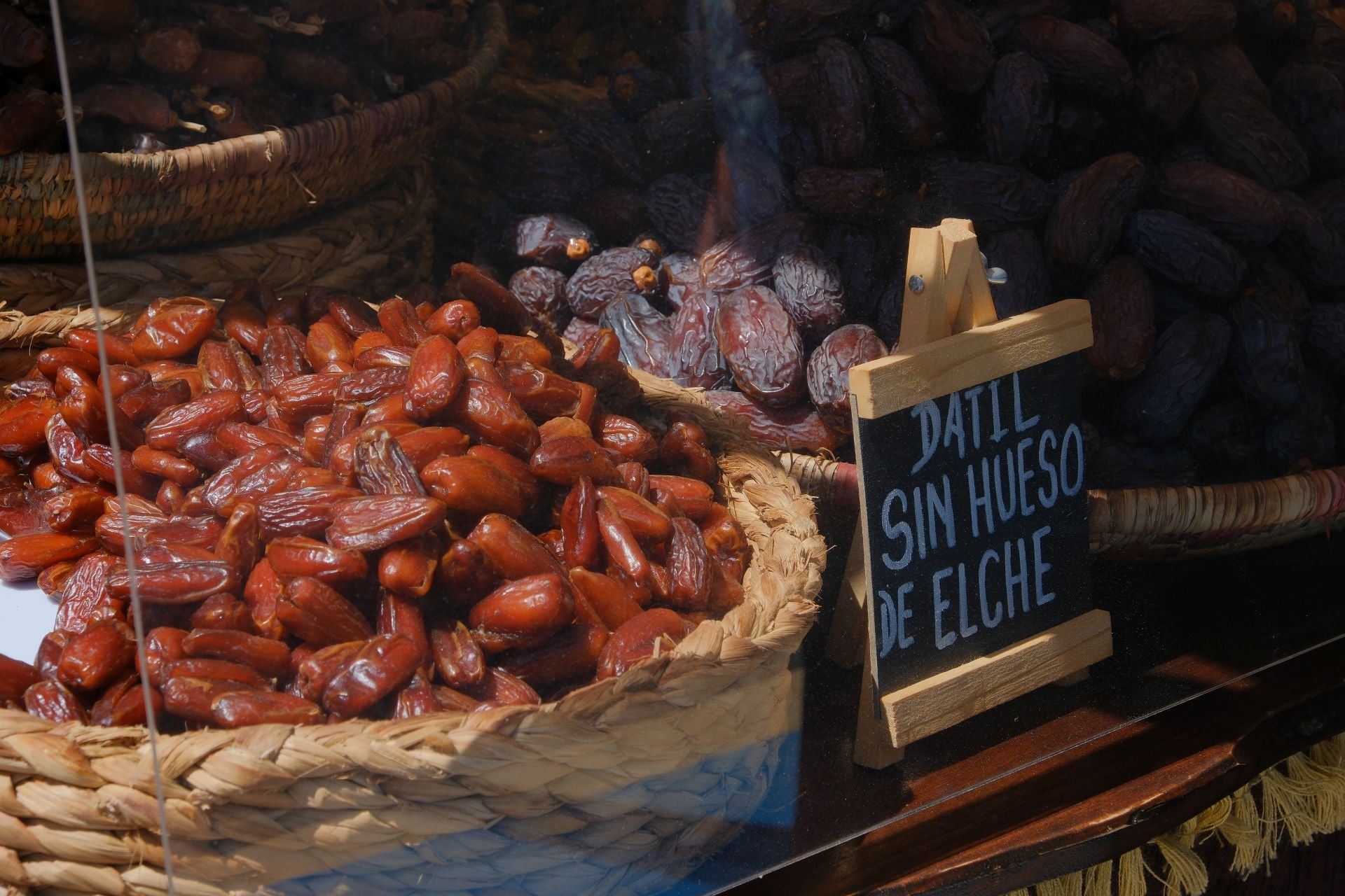El paseo de Canalejas se transforma en el gran zoco árabe de Alicante