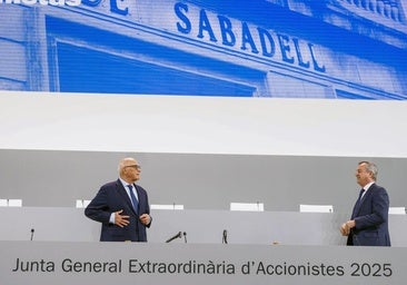 Los accionistas de Banco Sabadell dan luz verde a la venta de TSB al Santander