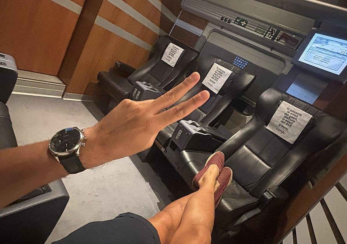 Vito Quiles durante su viaje entre Alicante y Madrid.