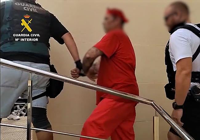 Detención de uno de los agresores.