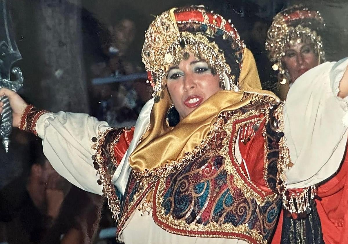 María Teresa Escoda, en una imagen del pasado como protagonista de la fiesta.