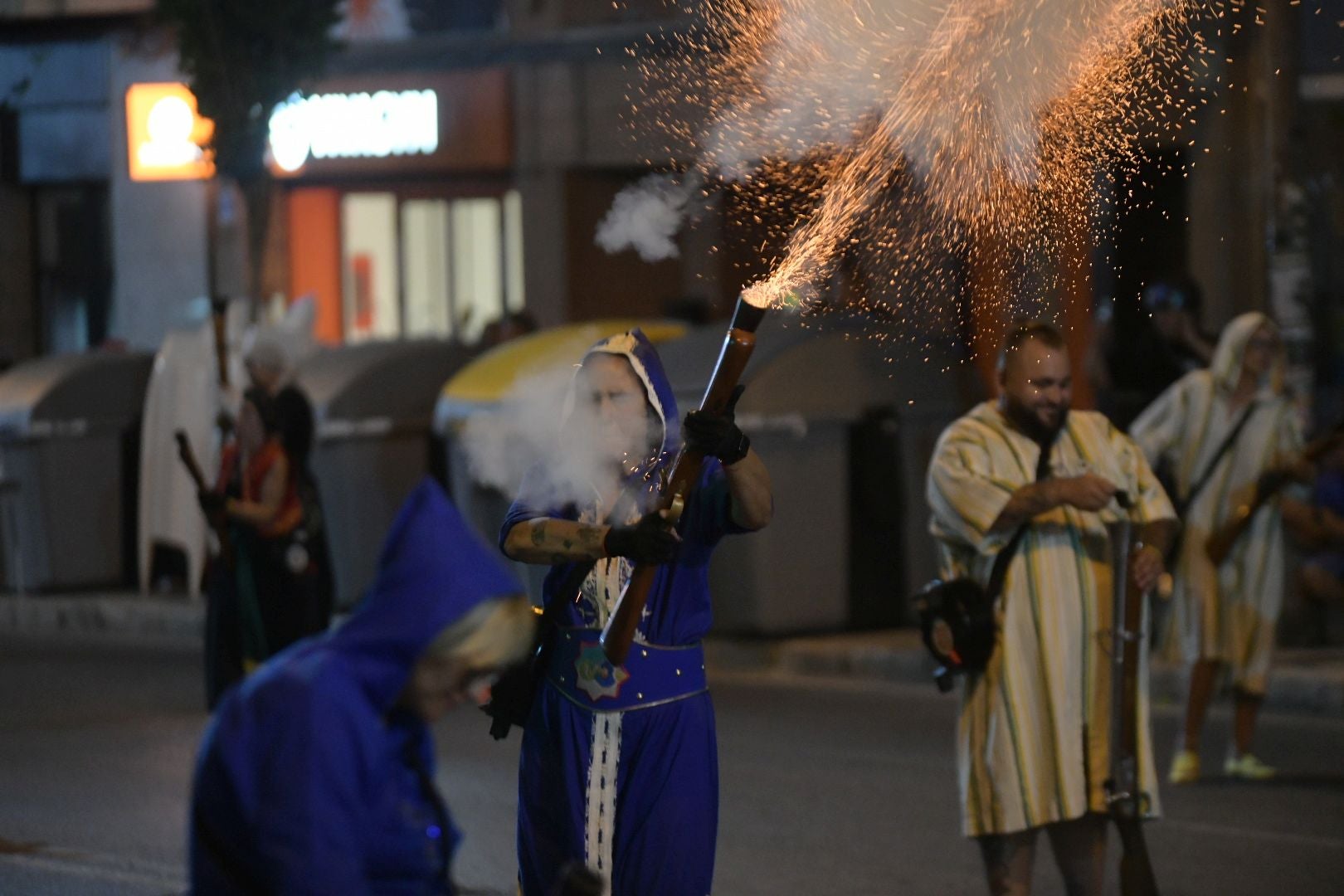 La Embajadada Mora hace vibrar Altozano al ritmo de las marchas