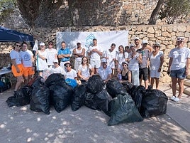 Voluntarios que participaron en las labores de limpieza