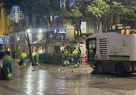 Diferentes brigadas se encargaron de la limpieza antes y después de cada acto