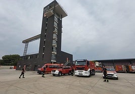 Bomberos del SPEIS antes de partir hacia Castilla y León para ayudar en la extinción de incendios.