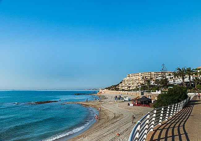 Playa La Caleta en Orihuela.