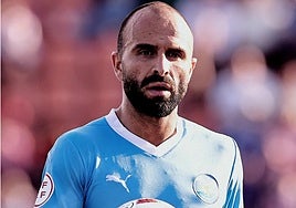 Javi Jiménez, durante un partido con el Ibiza del curso pasado.