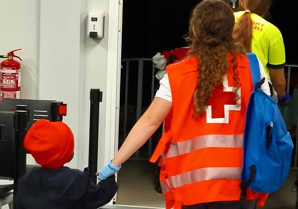 Equipos de Cruz Roja.