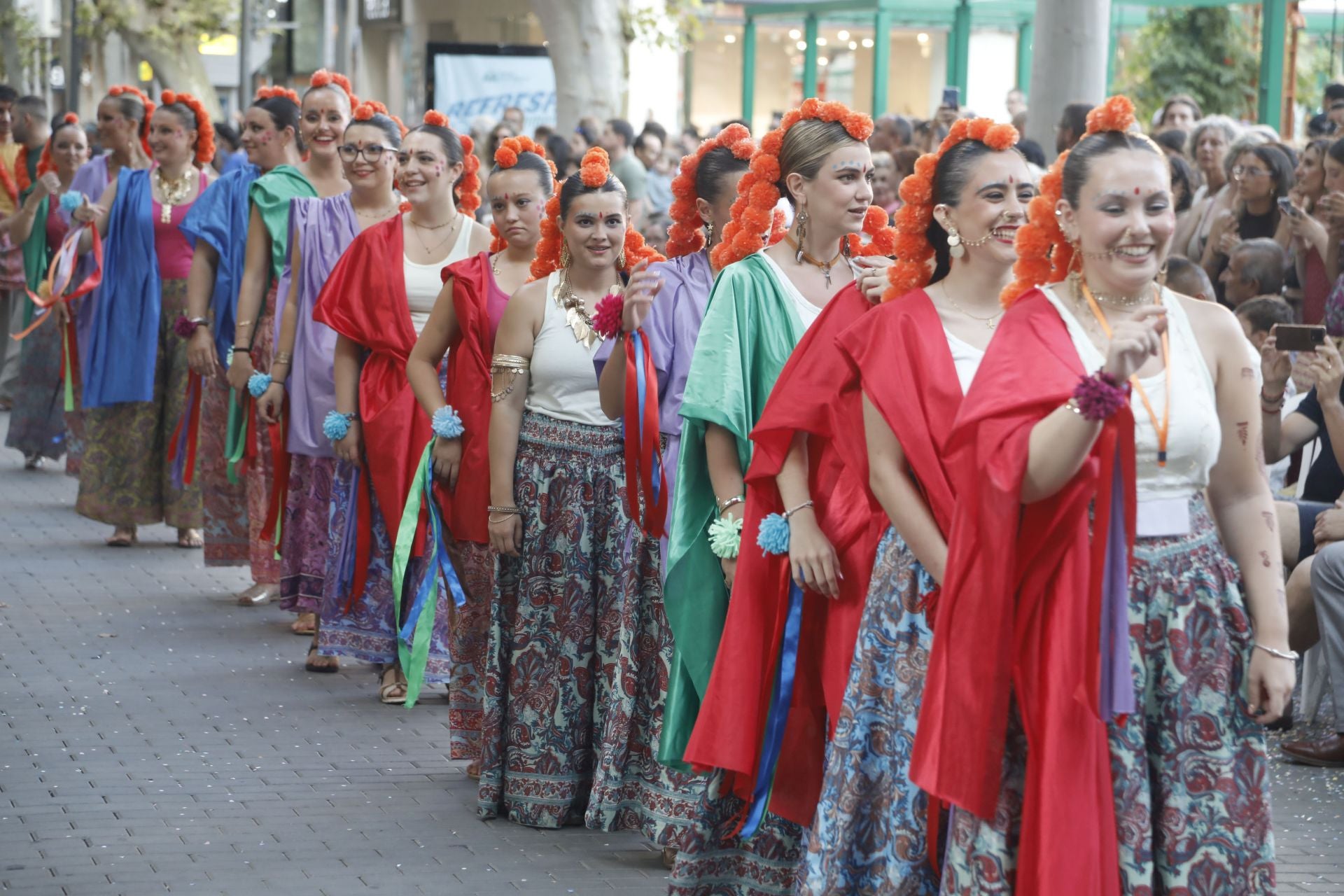 El desfile de carrozas de Dénia, en imágenes