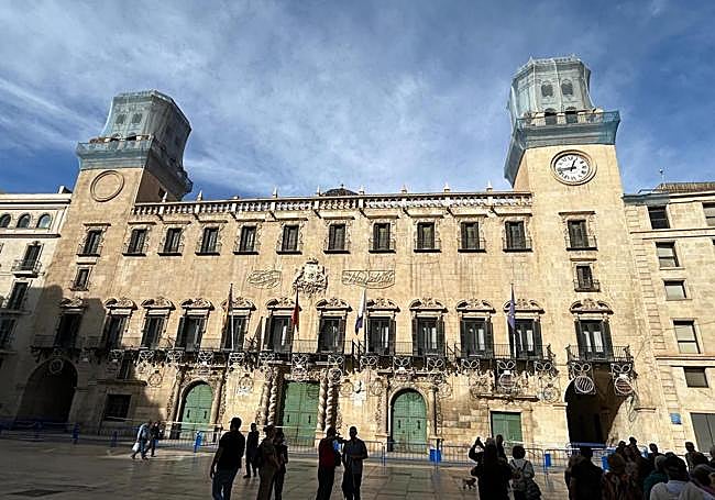 Plaza del Ayuntamiento de Alicante.