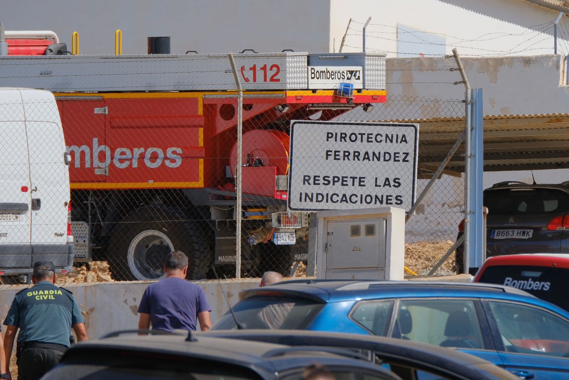 Las imágenes de la tragedia en una de las pirotecnias de mayor renombre de la provincia de Alicante