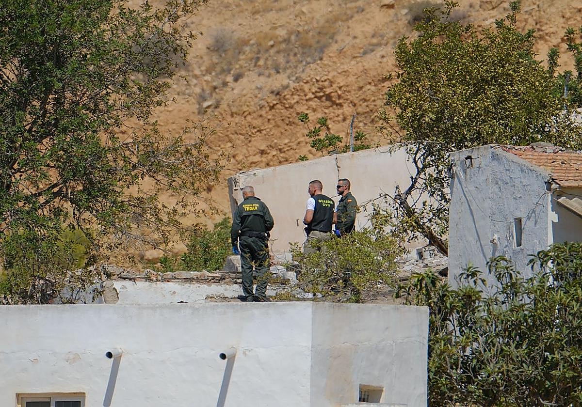 Las imágenes de la tragedia en una de las pirotecnias de mayor renombre de la provincia de Alicante