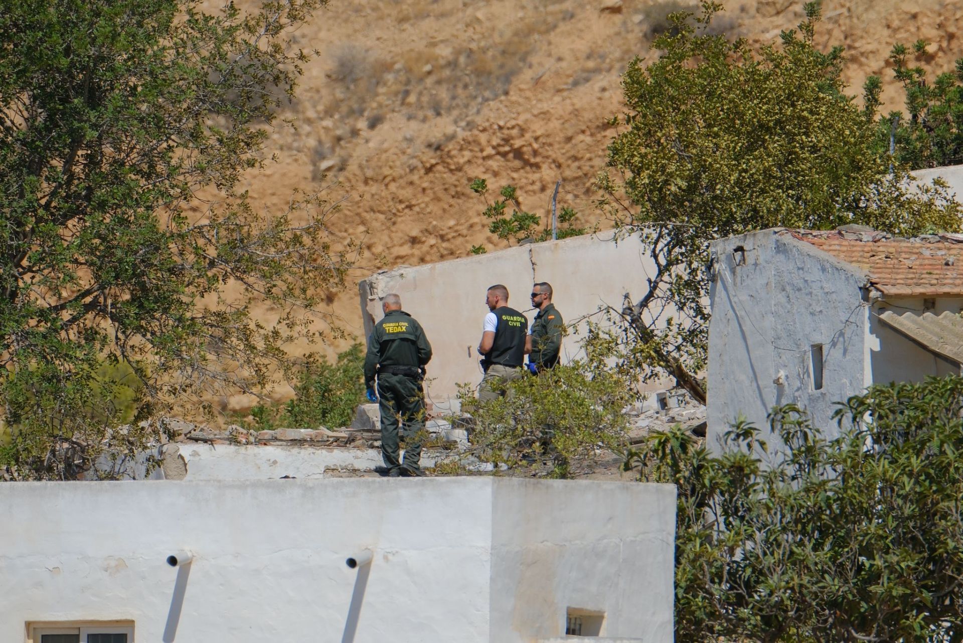 Las imágenes de la tragedia en una de las pirotecnias de mayor renombre de la provincia de Alicante