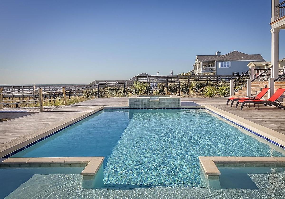 Vivienda con piscina en Alicante.