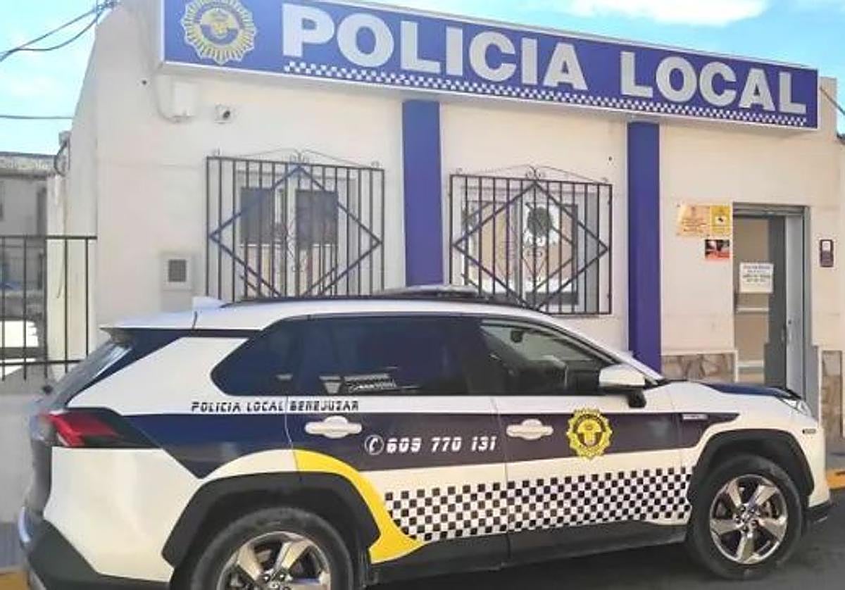 Coche de la Policía Local de Benejúzar.