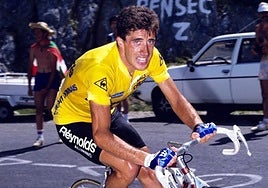 Pedro Delgado durante la disputa del Tour de Francia de 1988