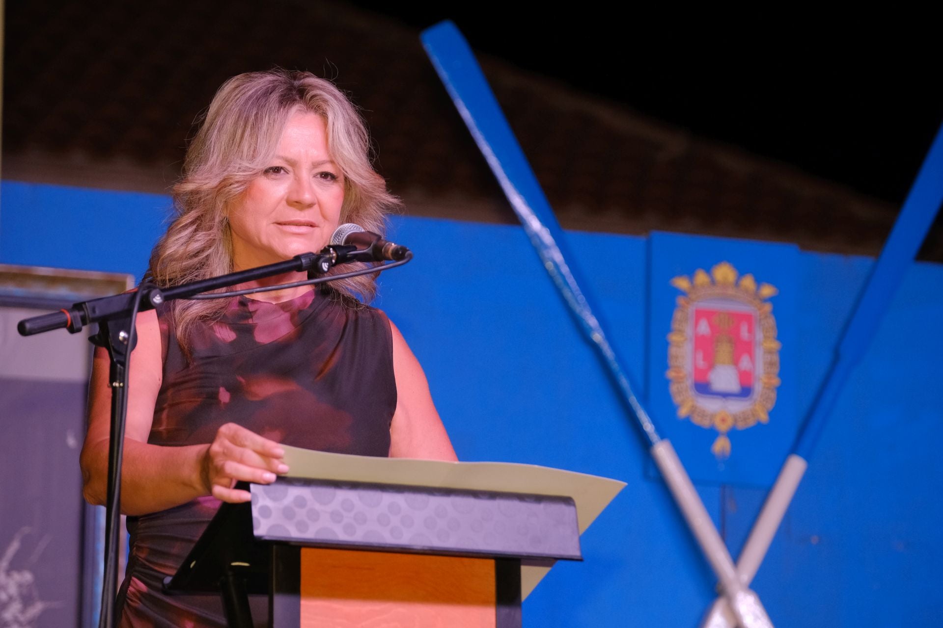 El pregón y el engalanado de calles marcan el inicio de las fiestas del Raval Roig