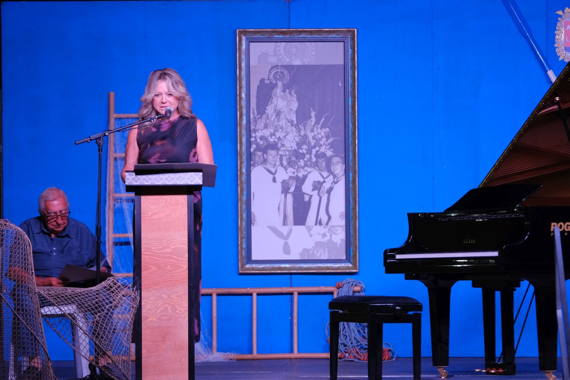 El pregón y el engalanado de calles marcan el inicio de las fiestas del Raval Roig