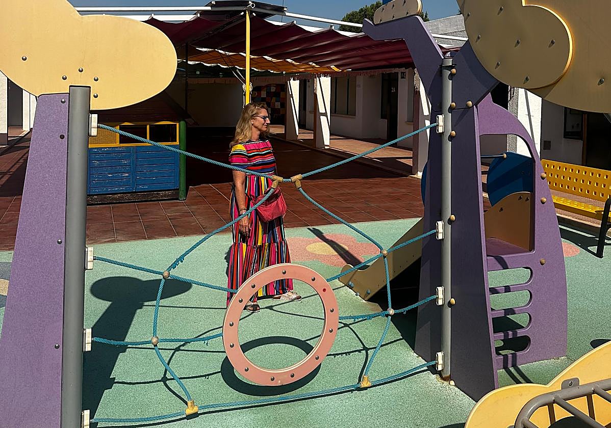 La concejal de Educación, Mari Carmen de España, en una de las escuelas infantiles.