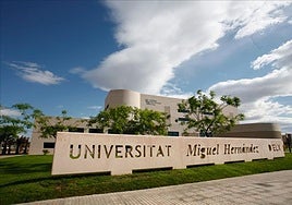 Edificio del rectorado de la UMH.