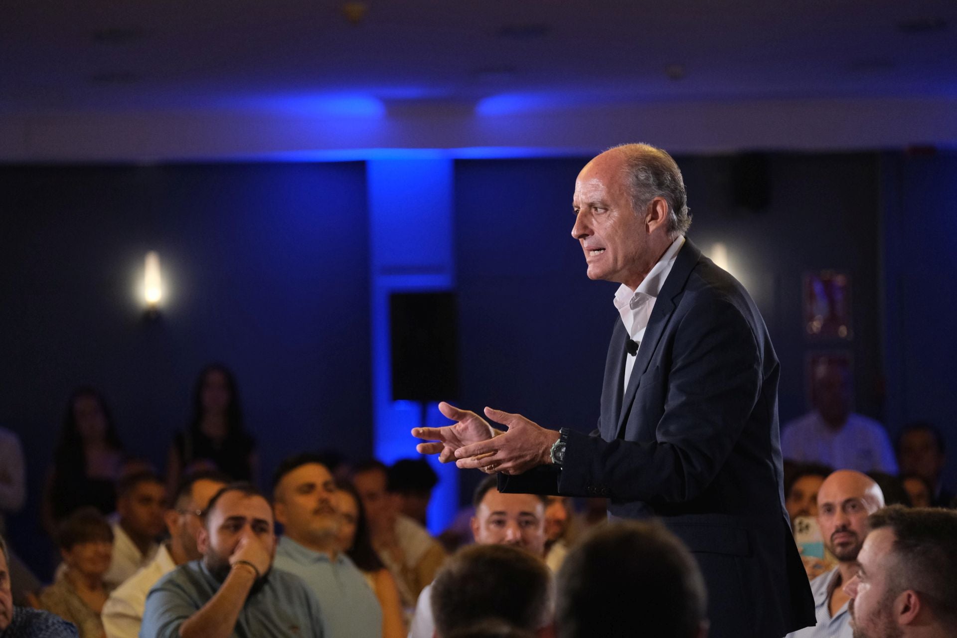 ¿Quién estuvo en el acto de Camps en Alicante?