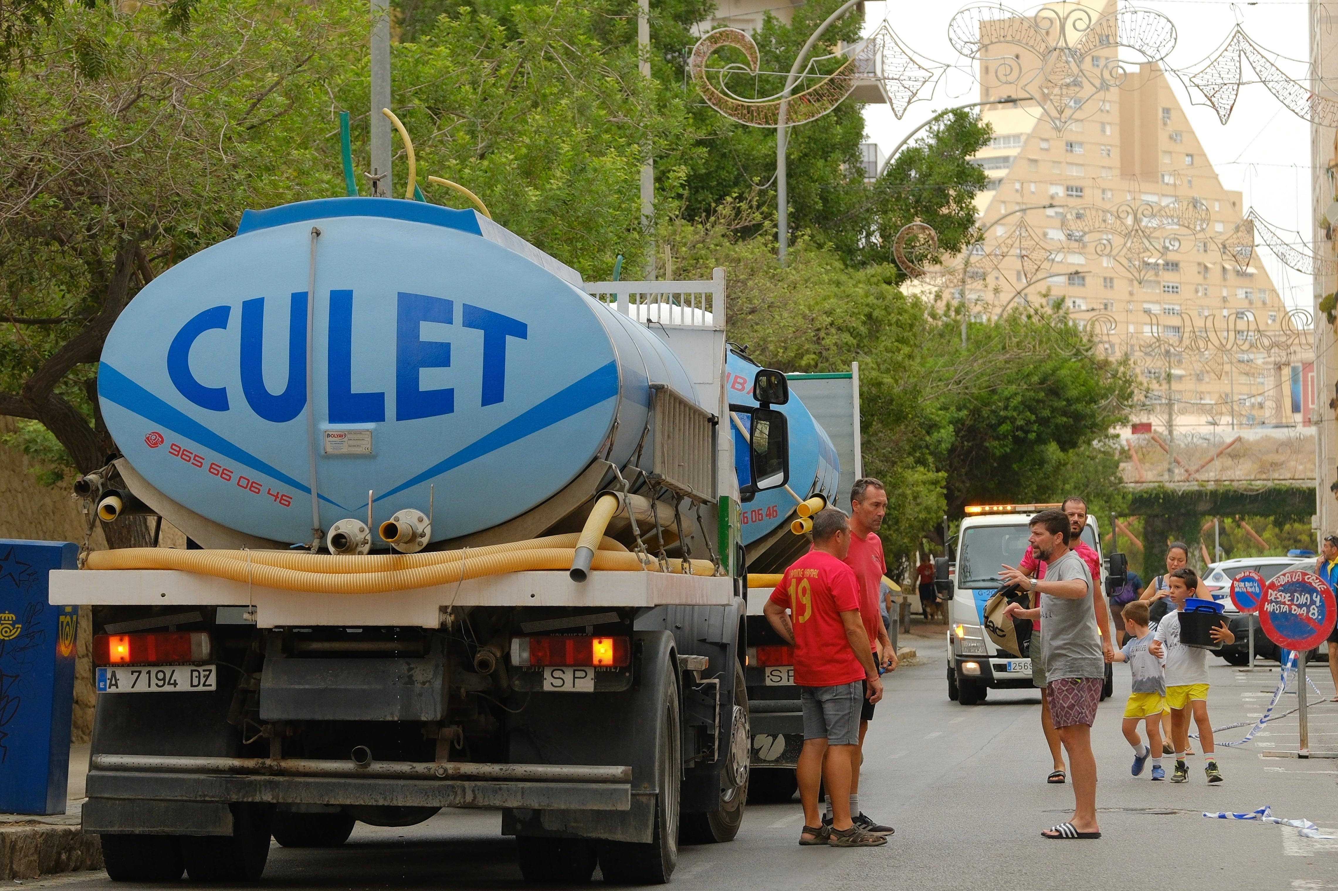 Diversión a cubazos en el Raval Roig