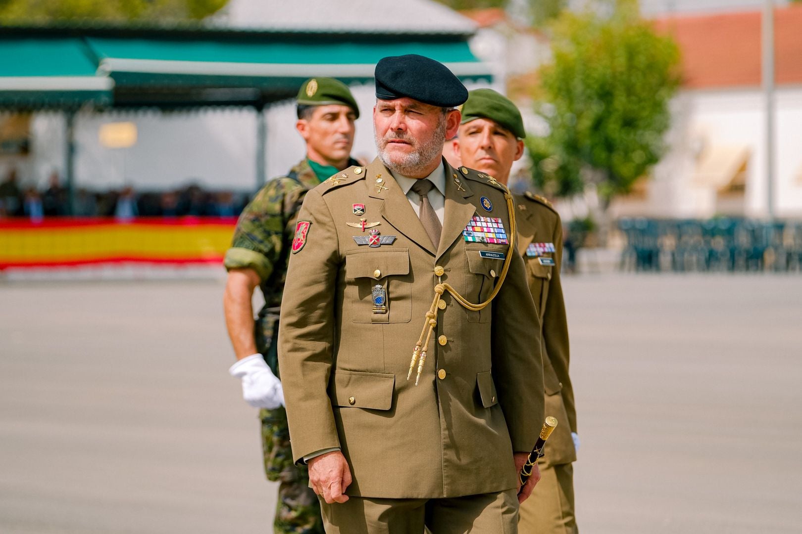 La toma de mando del nuevo líder del MOE, en imágenes