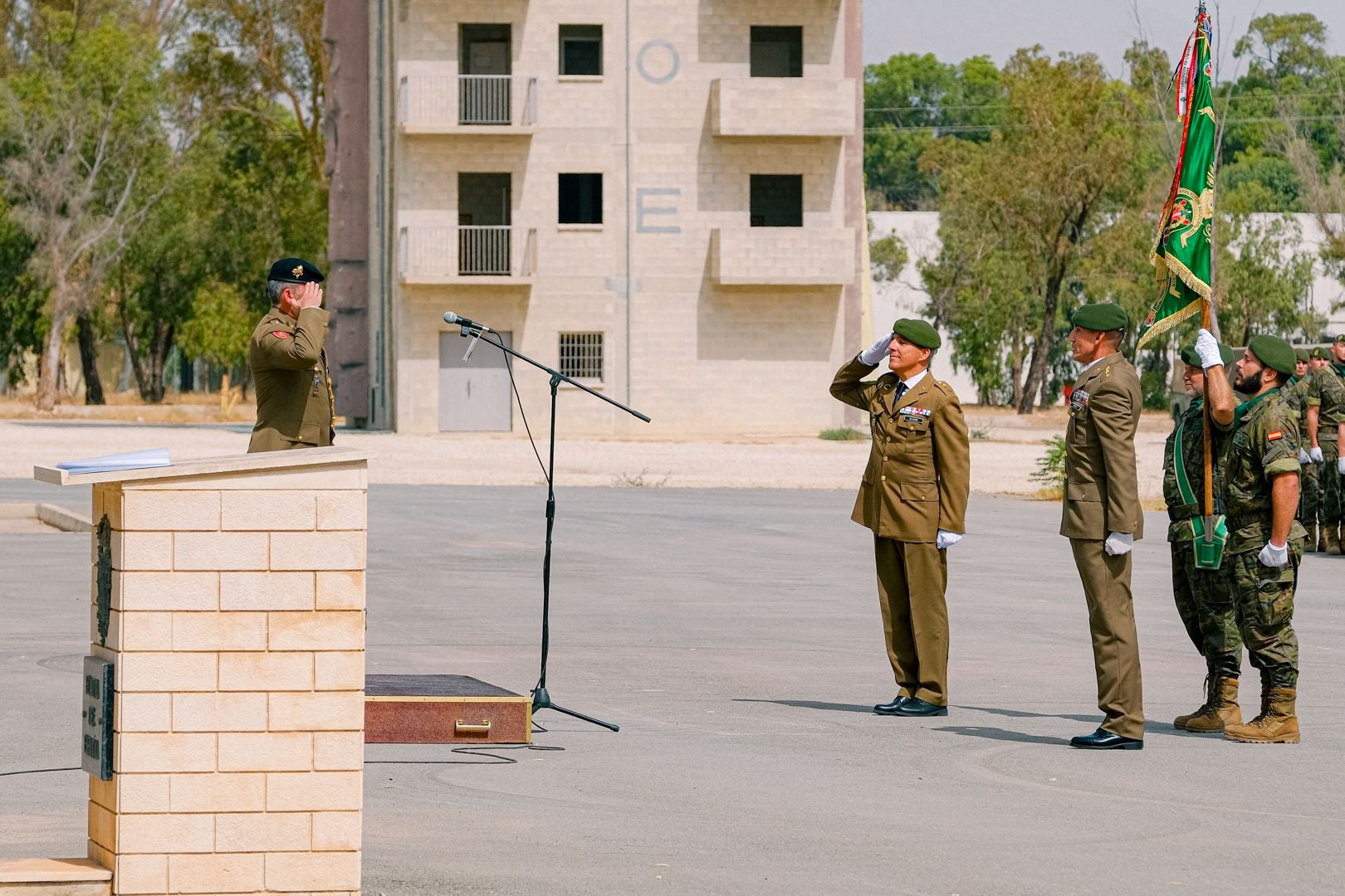 La toma de mando del nuevo líder del MOE, en imágenes