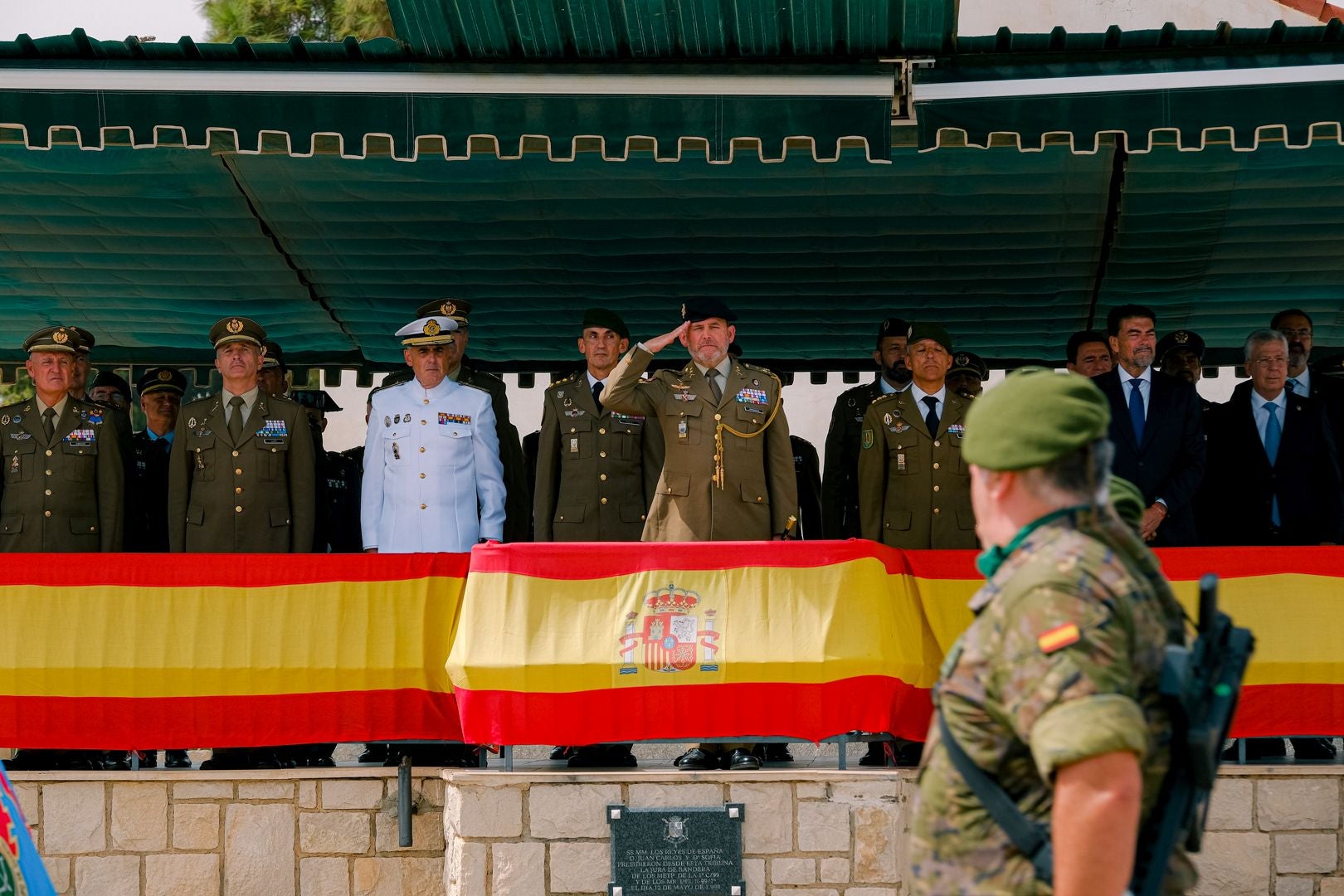 La toma de mando del nuevo líder del MOE, en imágenes