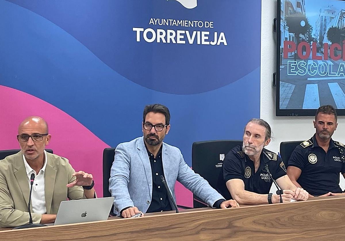 The new School Patrol will ensure the safety and well-being of minors in Torrevieja.
