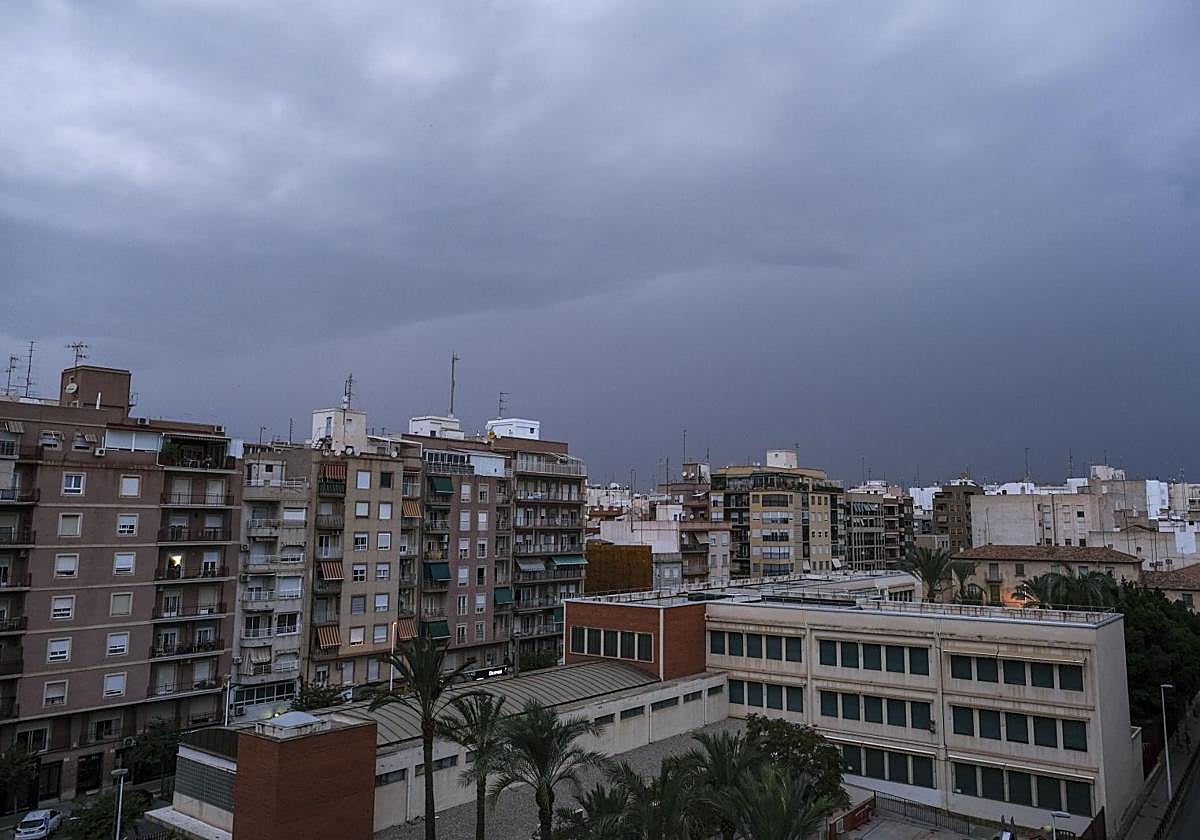Cielos nublados en la provincia de Alicante este martes.