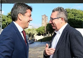 Imagen de archivo de Carlos Mazón y Toni Pérez en Benidorm