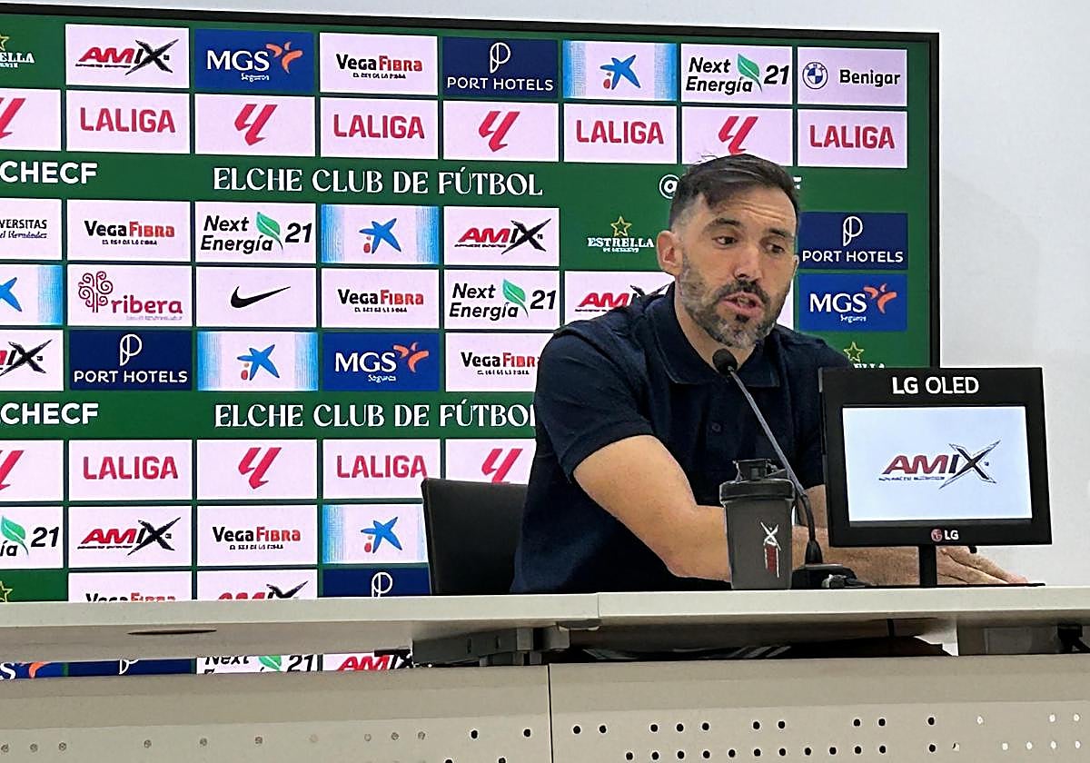 Eder Sarabia, durante la rueda de prensa previa al encuentro ante el Sevilla en el Sánchez Pizjuán.