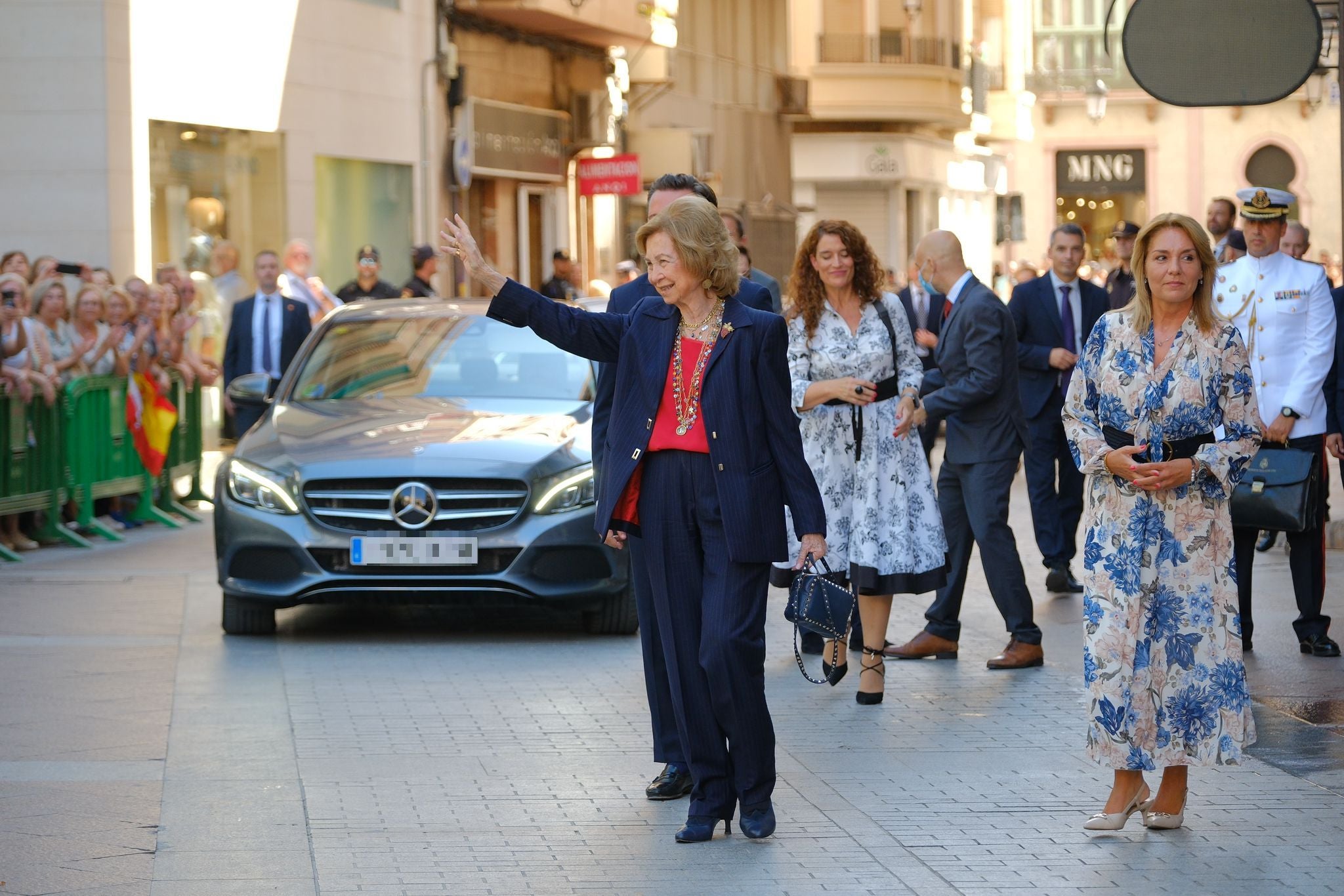 Elche se rinde ante Doña Sofía