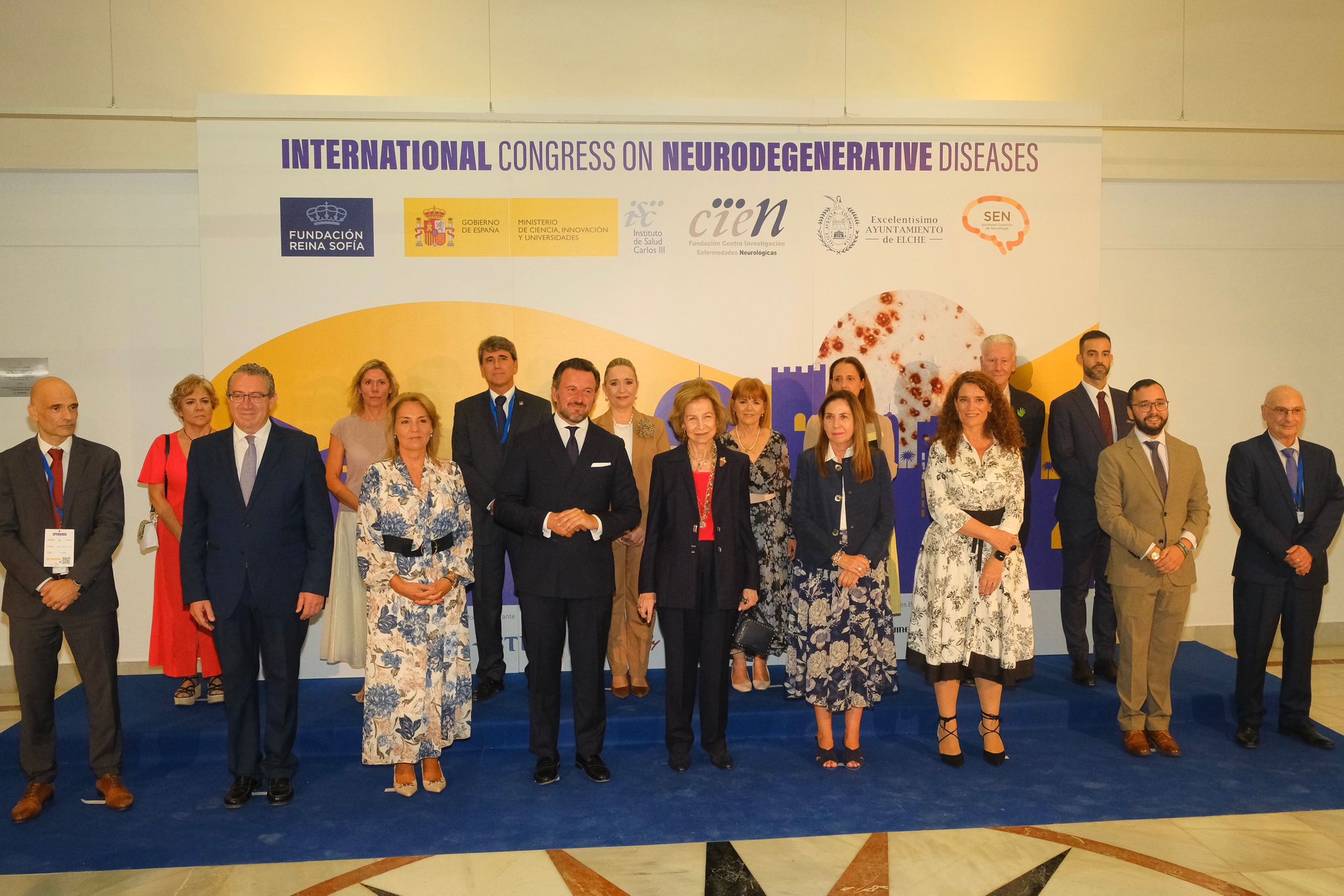 Elche se rinde ante Doña Sofía