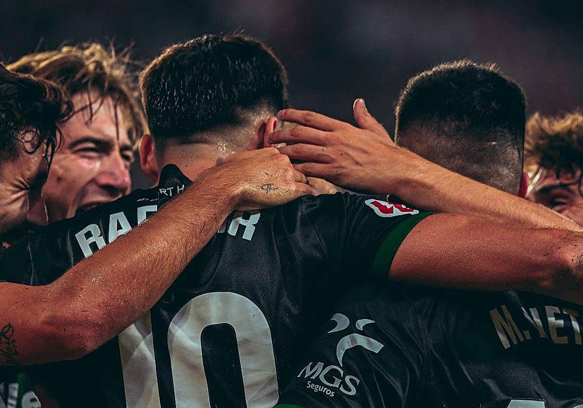 El equipo franjiverde suma cinco cartas de oro, diecinueve de plata y cuatro de bronce.