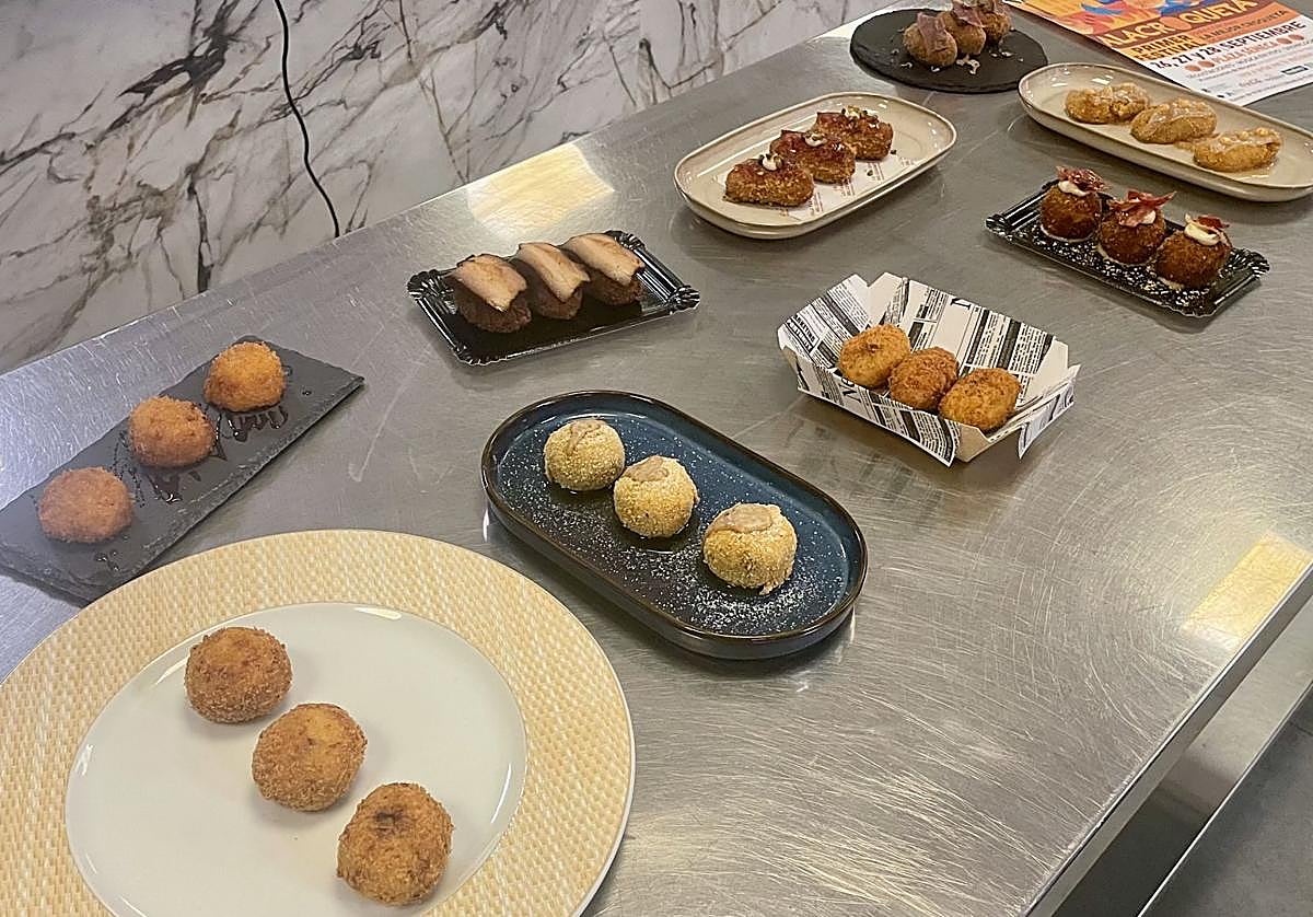 Algunas de las croquetas participantes en el campeonato de Alicante.
