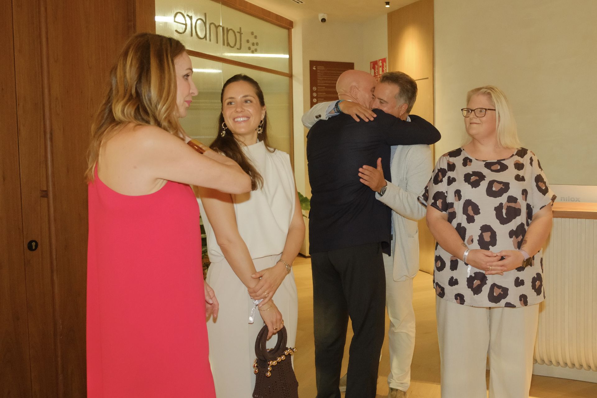 La clínica de fertilidad Tambre abre sus puertas en Alicante con una velada para recordar
