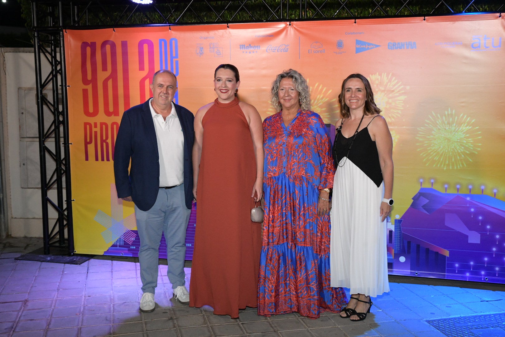 La segunda Gala de la pirotecnia de las Hogueras de Alicante, en imágenes