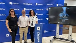 Autoridades en la presentación del festival gastronómico.