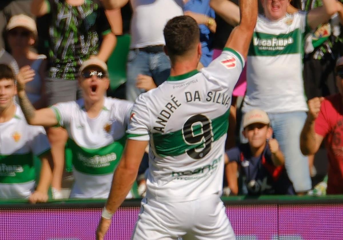 Imagen principal - Imágenes de la primera mitad.