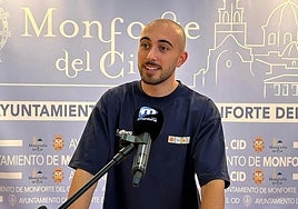 El concejal de Turismo y Desarrollo Económico, Carlos Sellés, durante la presentación de la participación de Monforte del Cid en Alicante Gastronómica 2025.